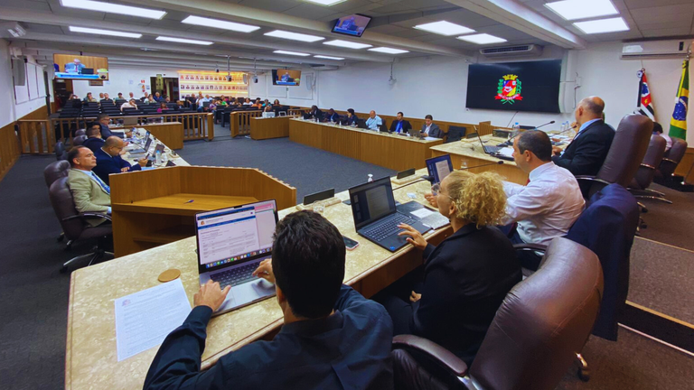 34ª sessão ordinária apresenta dois projetos na ordem do dia