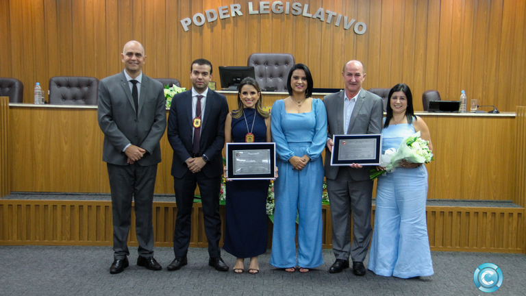 Delegada e empresário são homenageados com o Título de Cidadão Assisense