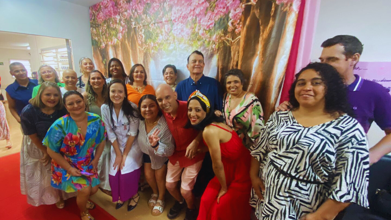 Encerramento do Outubro Rosa: Desfile de Moda celebra força e autoestima de pacientes oncológicas