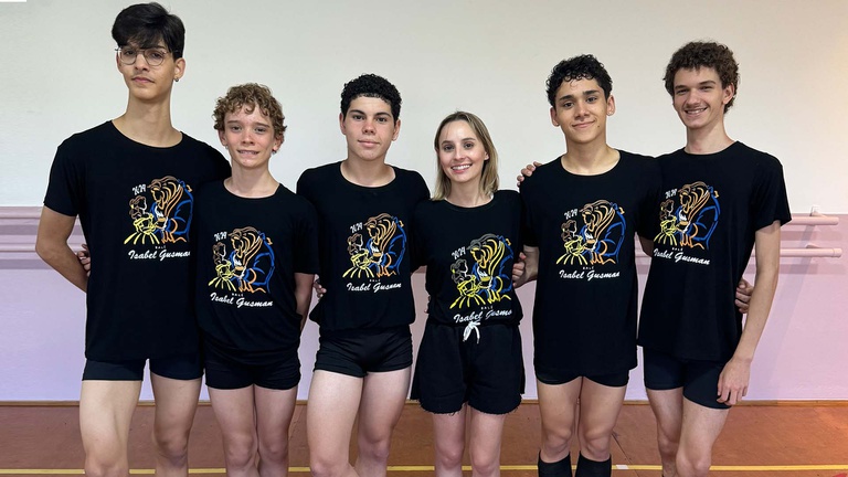 Escola de Ballet organiza evento para ajudar bailarinos de Assis em competição nos EUA