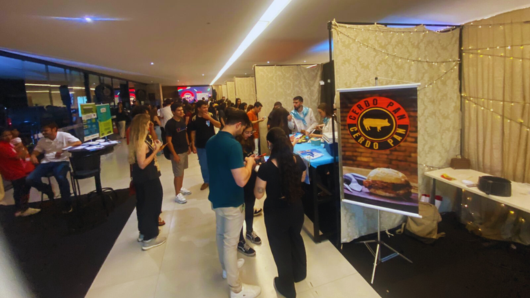 Estudantes da FEMA participam da 16ª Expo Inovação, celebrando conexões e criatividade