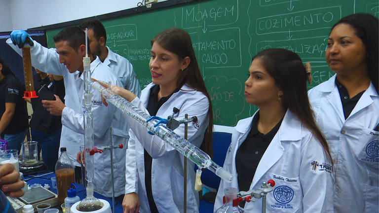 ETEC de Assis realiza Semana de Ciências e Tecnologia e aproxima comunidade dos cursos oferecidos