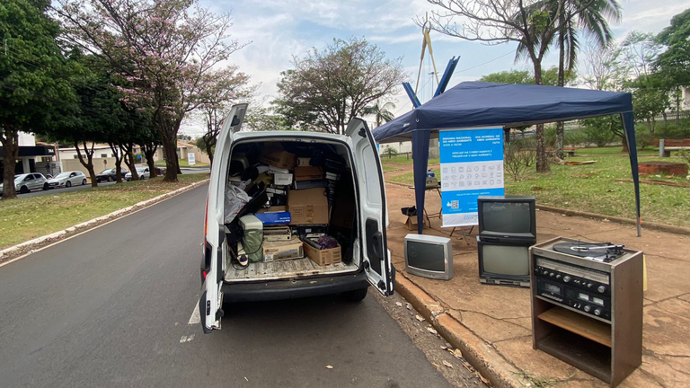 Recolhimento de lixo eletrônico em Assis: ponto fixo e ações itinerantes facilitam descarte responsável